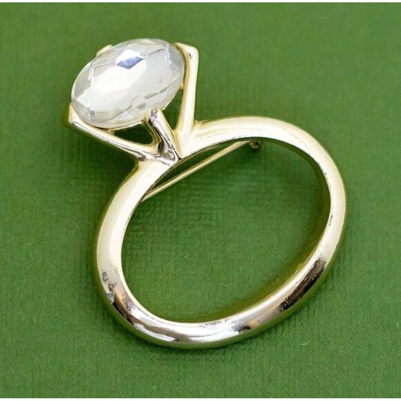 Vintage Light Gold Tone Ring Brooch K29 - Picture 1 of 2